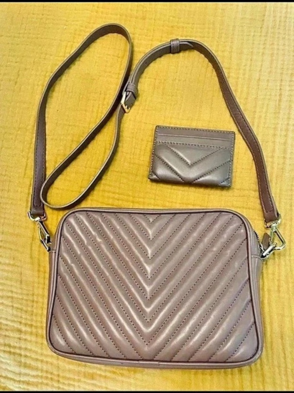 Quince Quilted Crossbody Bag in Brown Like New